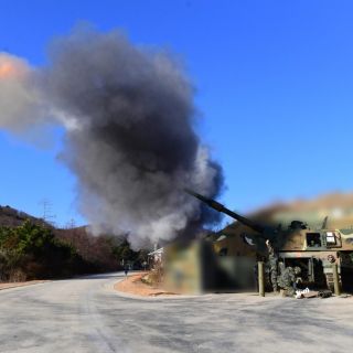 Las dos Coreas realizan maniobras en su tensa frontera marítima