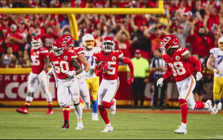 De los siete que avanzan en la AFC, ya tienen su cupo  Kansas City Chiefs, Baltimore Ravens, Miami Dolphins y Cleveland Browns. X/@Chiefs