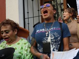 La activista Kenya Cuevas, denuncia que tras el asesinato de su amiga Paola en 2016, vivió una serie de violaciones por parte de la Fiscalía de  CDMX. EFE/ S. GUTIÉRREZ