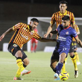 Leones Negros debuta con empate ante Cimarrones