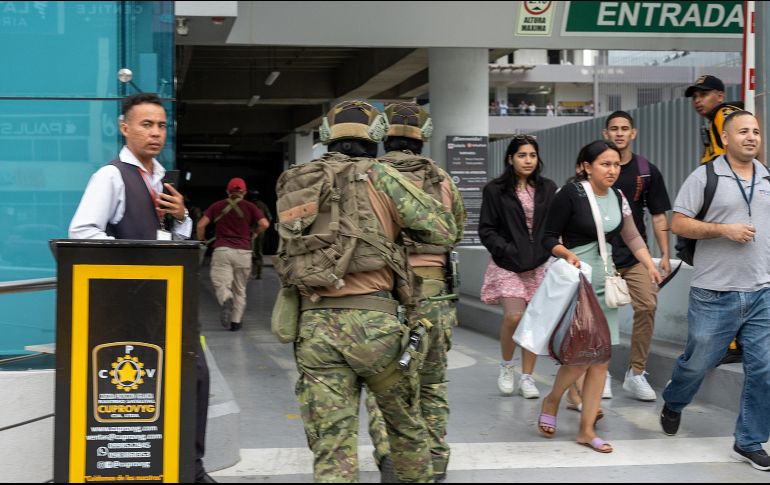 Ecuador vivió una jornada de terror este martes que dejó al menos ocho muertos en distintos actos violentos. EFE / M. TORRES