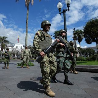 Al menos 70 personas detenidas tras jornada violenta en Ecuador