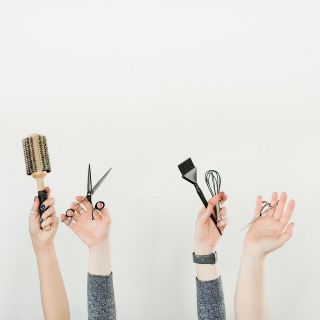 Calendario lunar: estos son los mejores días de enero 2024 para cortarse el cabello