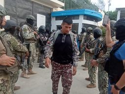 Más de 150 rehenes, que estaban siendo retenidos por los reclusos, fueron liberados. EFE/ Fuerzas Armadas De Ecuador.