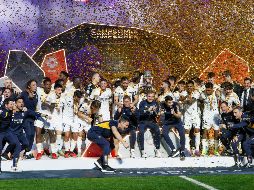 Un contundente 4-1 en el marcador les valió a los madrileños coronarse en la Supercopa. EFE/ J. Cárdenas.