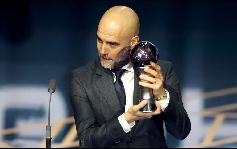 El entrenador español es reconocido por su gran temporada con el Manchester City. EFE/Neil Hall
