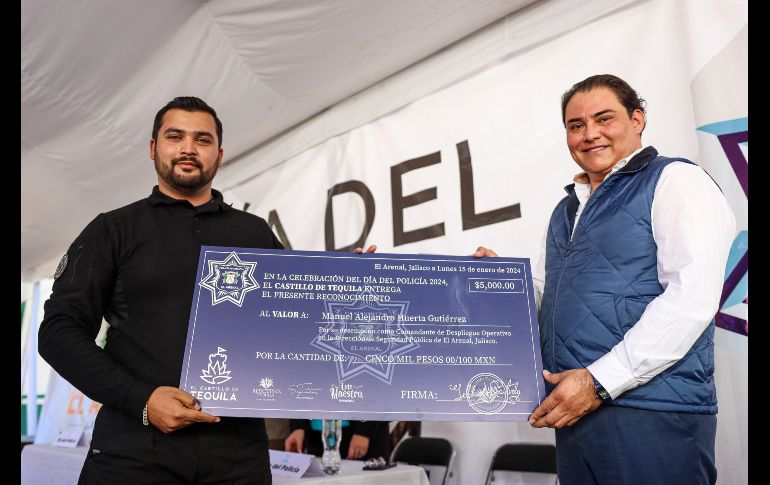 Las autoridades entregaron diplomas, estímulos y medallas a aquellos elementos de la Comisaría de Seguridad Pública destacados por su perseverancia, eficiencia, mérito y valor. EL INFORMADOR / H. Figueroa