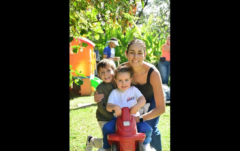 Ana Paula Morales, María Tindaro y Nicolás Tindaro. GENTE BIEN JALISCO/ Marifer Rached