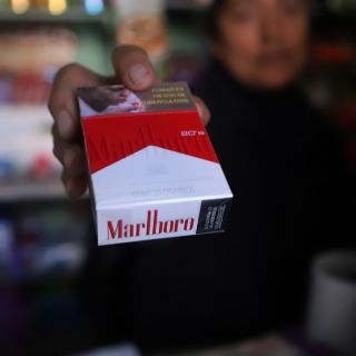 Negocios no deben vender cigarros robados