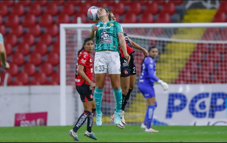 Yashira Barrientos hizo un doblete en la victoria de las esmeraldas. IMAGO7/J. Ocampo