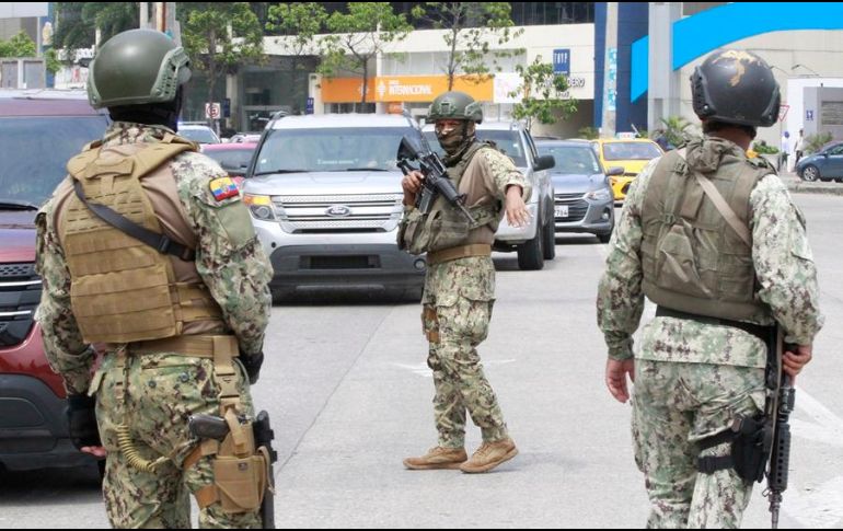 El comandante de la policía, general César Zapata, dijo en la red social X,  que mediante diligencias se logró identificar a dos sospechosos. EFE / ARCHIVO