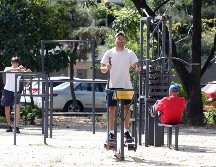 Hacer sentadillas puede ser una opción para mejorar tu postura. EL INFORMADOR/ J.  Camacho.