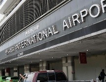 La autoridad aeroportuaria reportó que el avión no tuvo complicaciones. AP/ W. Lee