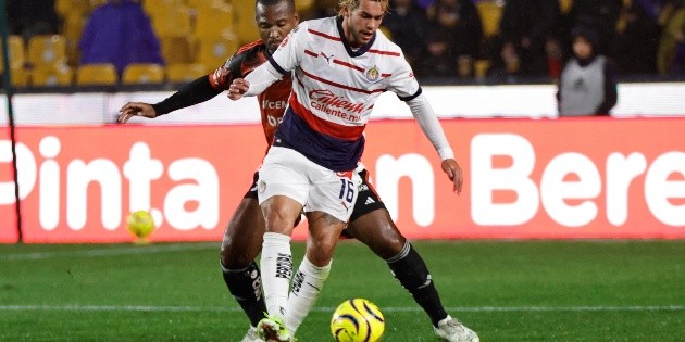 Chivas perdona y pierde en su visita a Tigres