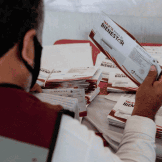 Pensión Bienestar: así puedes saber si tu tarjeta está vencida