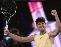 Alcaraz  eliminó al serbio Miomir Kecmanovic 6-4, 6-4, 6-0 en un duelo que duró menos de dos. AP/A. Wong