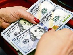 El Banco Central explicó que esto fue resultado de la venta de dólares por 243 millones que hizo Petróleos Mexicanos (Pemex) al Instituto Central. SUN / ARCHIVO