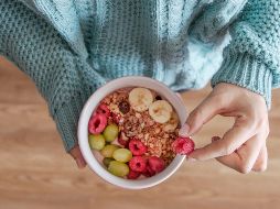 Un buen desayuno debe incluir carbohidratos complejos, proteínas y grasas. UNSPLASH/Arianka Ibarra