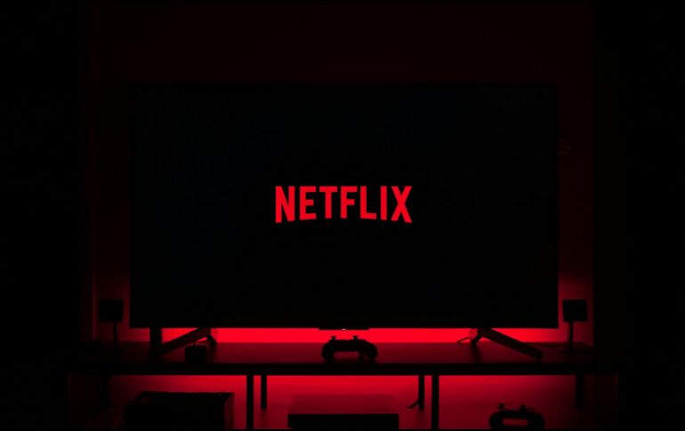 Sumérgete en un mundo de historias cautivadoras y descubre las propuestas que Netflix tiene reservadas para ti en este próximo mes. Unsplash