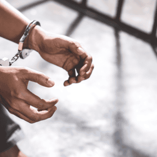 Por extorsión y abuso sexual sentencian a un hombre a 10 años de prisión