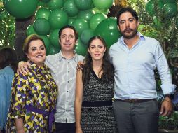 Marcela Romero con Foit, María José y Juan Pablo Ramírez. GENTE BIEN JALISCO/ Marifer Rached