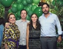 Marcela Romero con Foit, María José y Juan Pablo Ramírez. GENTE BIEN JALISCO/ Marifer Rached