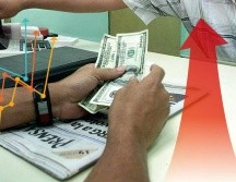 El costo del dólar frente al del peso mexicano se incrementó otro tramo en la cotización del día de hoy. EL INFORMADOR / ARCHIVO