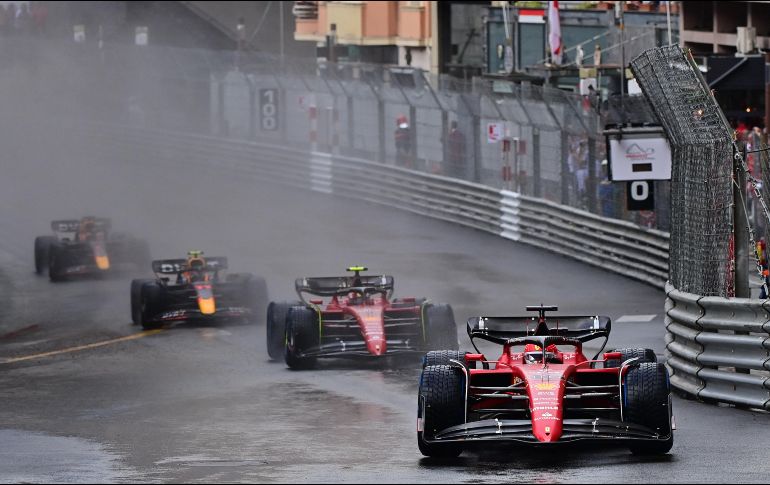Su habilidad en la pista y su capacidad para adaptarse a situaciones desafiantes contribuyeron significativamente al rendimiento general del equipo. AFP / ARCHIVO