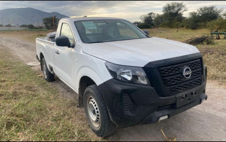 Elementos dela SEDENA dieron con cinco vehículos que contenían varios objetos ilegales. ESPECIAL / FISCALÍA GENERAL DE LA REPÚBLICA