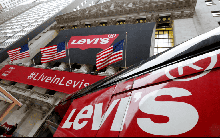 Con la restructuración prevé generar ahorros netos de costos por 100 millones de dólares en el año fiscal en curso. AP