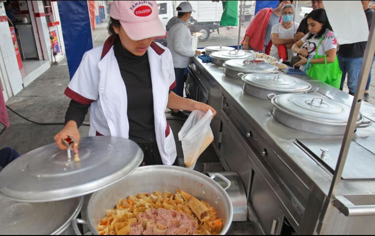 La venta de tamales tiene su temporada alta con el epílogo del maratón Guadalupe-Reyes. EL INFORMADOR/Archivo