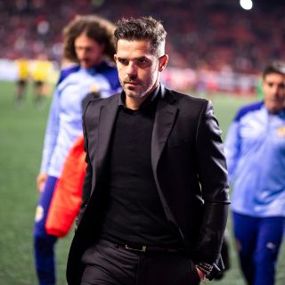 Chivas: Gago quiere a “Chicharito” lo antes posible