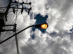 La compañía concesionaria deberá cambiar las lámparas del municipio por otras con tecnología led a cambio de 19.5 millones de pesos mensuales. EL INFORMADOR/Archivo