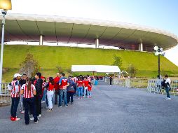 La afición de Chivas asistió para formar parte de la bienvenida de 