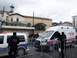 El ataque tuvo lugar en la iglesia de Santa María en el barrio de Sariyer, durante la misa. EFE/E. Sahin