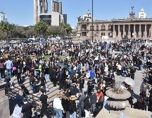 De acuerdo con los informes, la refinería es responsable del 90 % de las emisiones de dióxido de azufre que hay en la ciudad. SUN