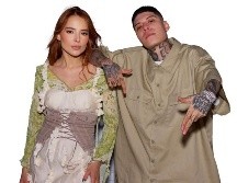 El video oficial que acompaña este lanzamiento fue grabado en Mina, Nuevo León y a través de sus imágenes, Majo Aguilar y Santa Fe Klan transmiten la nostalgia y melancolía detrás de una ruptura, impregnando la esencia que caracteriza a cada uno. CORTESÍA