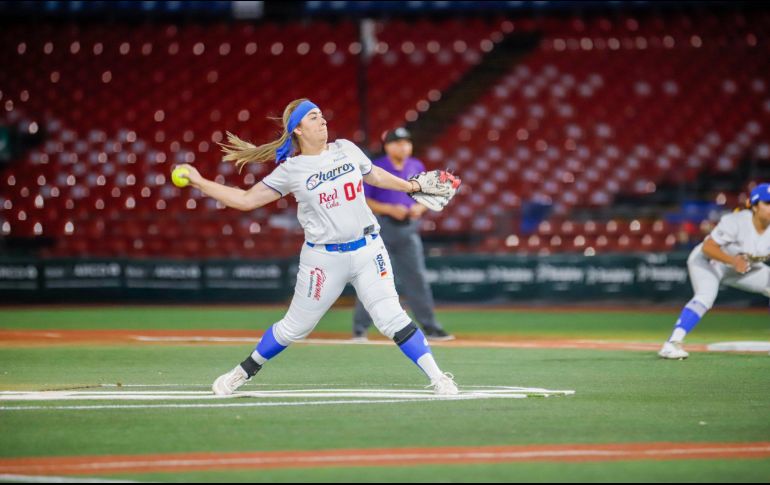 La novena jalisciense apaleó a las visitantes por un marcador de 12-7. CORTESÍA/ Charros de Jalisco.