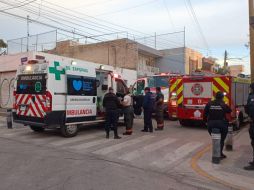 Las personas fueron rescatadas por Bomberos de Zapopan. ESPECIAL