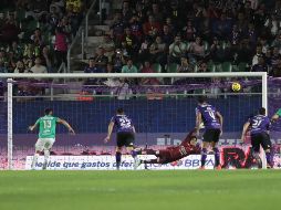 Un penalti cobrado por Ángel Mena definió el empate 1-1. IMAGO7/E. Reséndiz