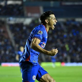 Cruz Azul vence por la mínima a Xolos