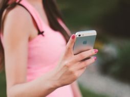 A pesar de los avances tecnológicos en nuestros dispositivos actuales, estos aún no pueden identificar automáticamente a los llamantes si el número no está registrado en nuestros contactos. Pixabay