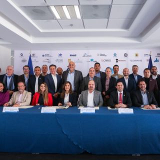 Dialoga Verónica Delgadillo con Industriales de Jalisco