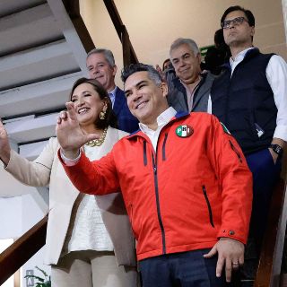 Xóchitl Gálvez anuncia que la oposición apoyará la reforma de pensiones de AMLO