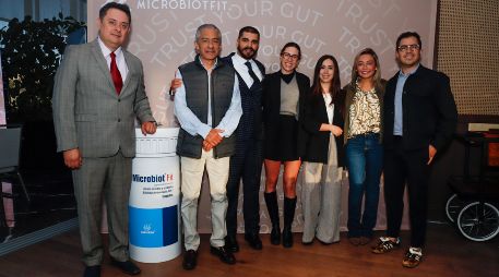 Patricio Harrigan, Ricardo Guzmán, Sinué Santos, Camino García, Andrea Cabadas, Ilse Valdés, Mario Maciel. GENTE BIEN JALISCO/ Claudio Jimeno