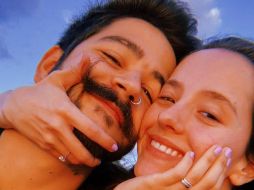 La pareja esperaría la llegada de un nuevo hijo. X: @CamiloMusica