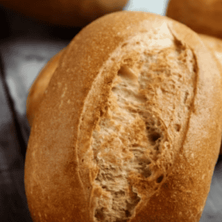 ¿Cuántos bolillos se recomienda comer en un día?