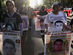 Padres, madres y familiares de los 43 normalistas de Ayotzinapa se manifestaron el pasado 26 de enero para exigir justicia y acusaron que la liberación de los 8 militares implica un retroceso en el caso. SUN / F. Rojas