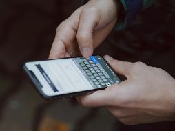 Hay otra forma de saberlo, un poco más técnica a través de ciertos códigos que marcas directamente como una llamada y te dicen el estatus en pantalla. UNSPLASH / Freestocks