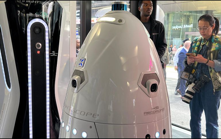 El robot pasó gran parte de su actividad aparcado. EFE/S. Yáñez-Richards